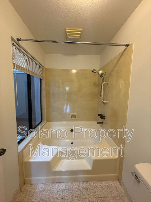 Vacaville Condo: 110 Bryce Way