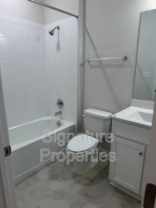 Chesterfield Townhome: 14469 Hancock Towns Dr