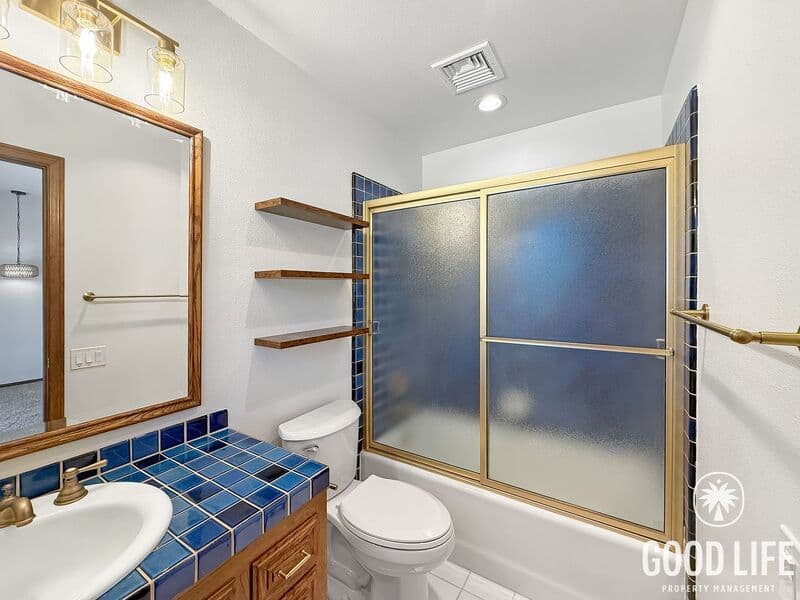 Corona House: 9250 Beazley Ln