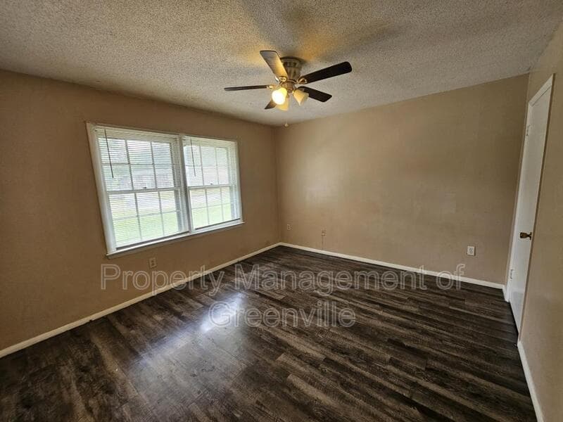 Greenville Condo: 6526 White Horse Rd
