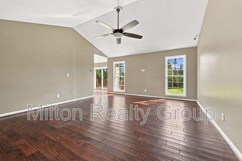 Lillington House: 570 Buchanan Rd.