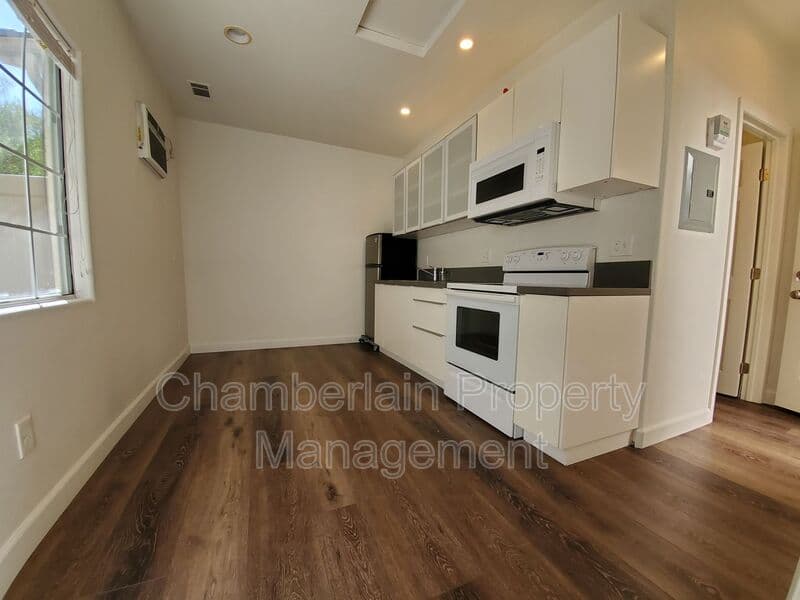 Oceanside Condo: 4927 Seascape Dr