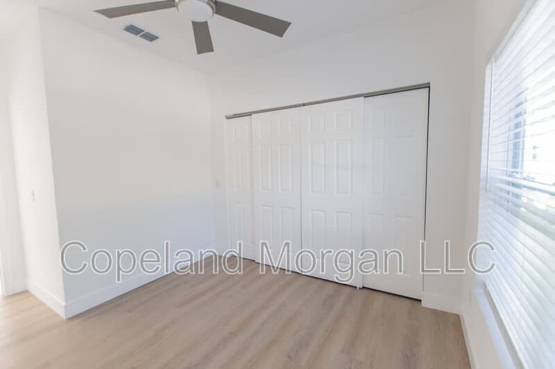 St. Petersburg Condo: 3720 Iris Street North