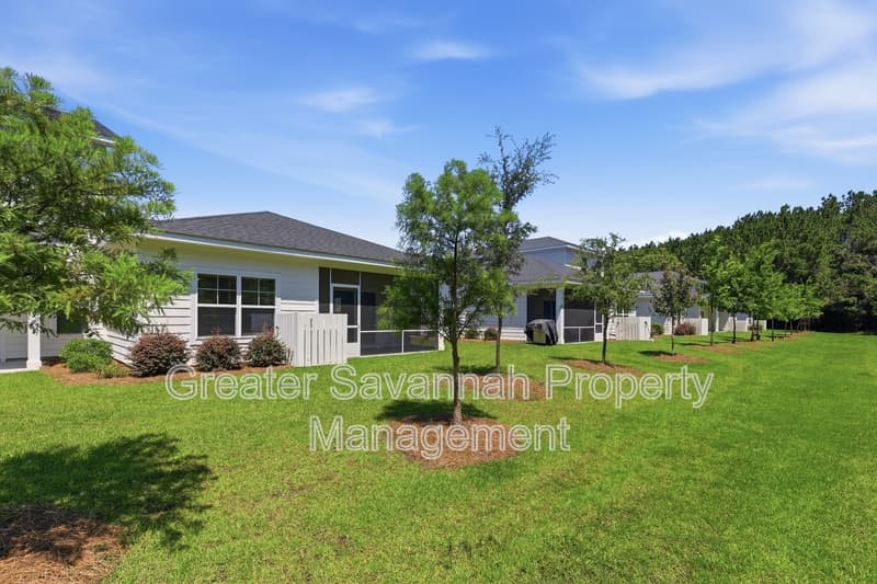 Pooler Townhome: 130 Danbury Court
