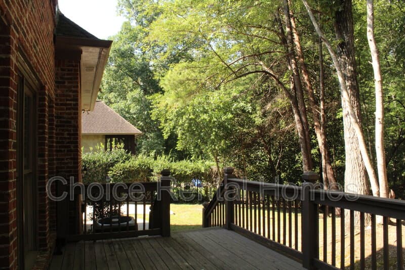Birmingham House: 6031 Rosemont Road
