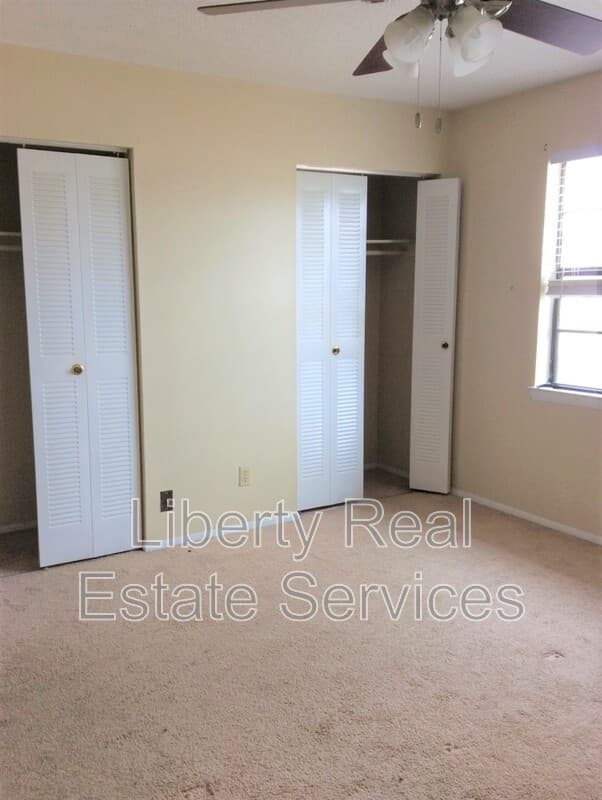 Hinesville Condo: 727 S Main St