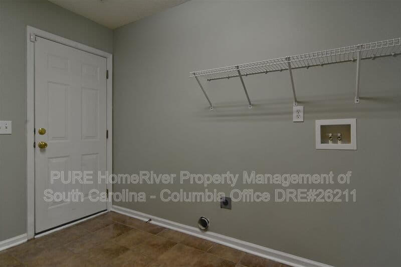 Hopkins House: 129 Alexander Pointe Dr