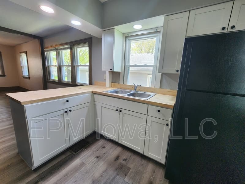 Waterloo House: 526 Kirkwood Avenue