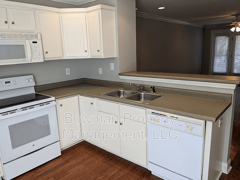 Athens Condo: 660 Barnett Shoals Rd
