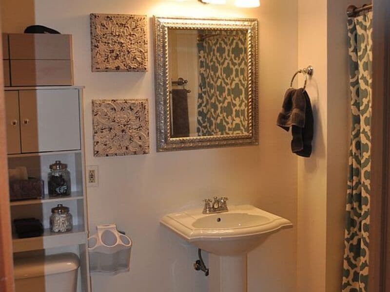 Milwaukee Condo: 108 W Wells St #2
