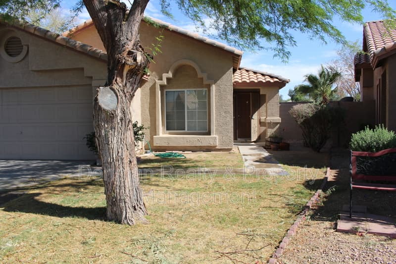 Chandler House: 807 W. Kesler Lane