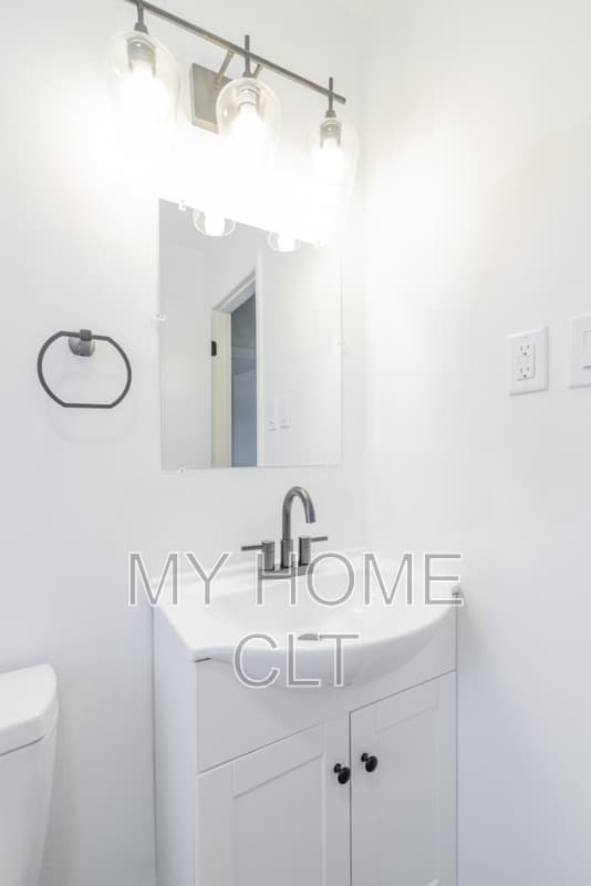 Charlotte Townhome: 931 Cantwell Street - 1