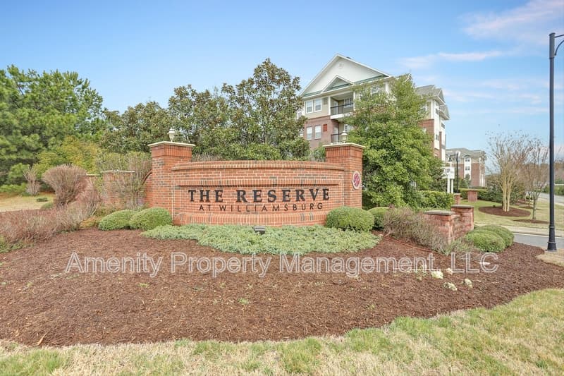Williamsburg Townhome: 109 Bigler Drive