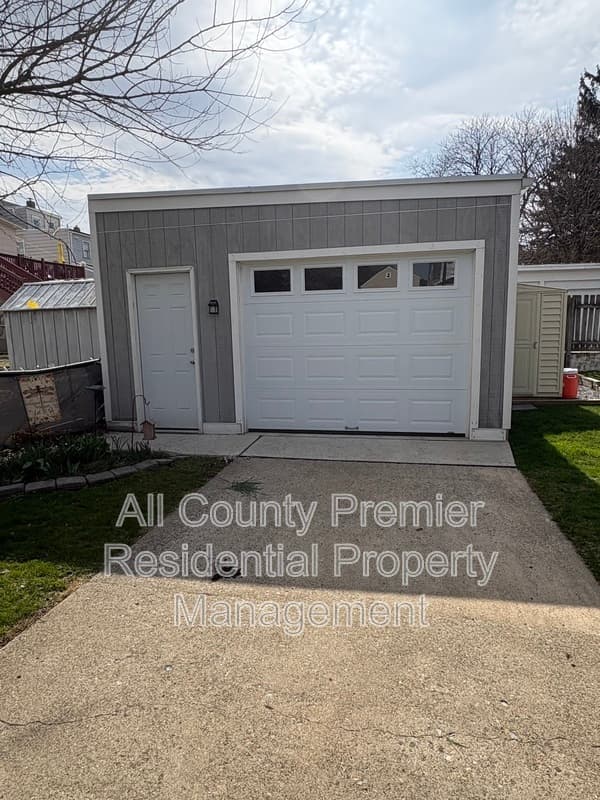Phillipsburg Condo: 4 Henshaw Court