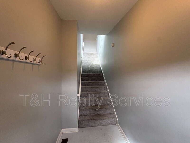 Muncie Condo: 409 West Washington Street