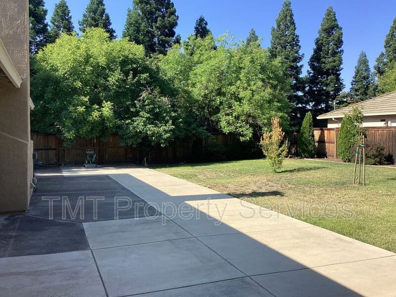 Gold River House: 2144 Gold Hollow Ct