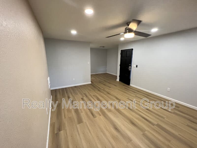 El Cajon Condo: 1013 Sunshine Ave