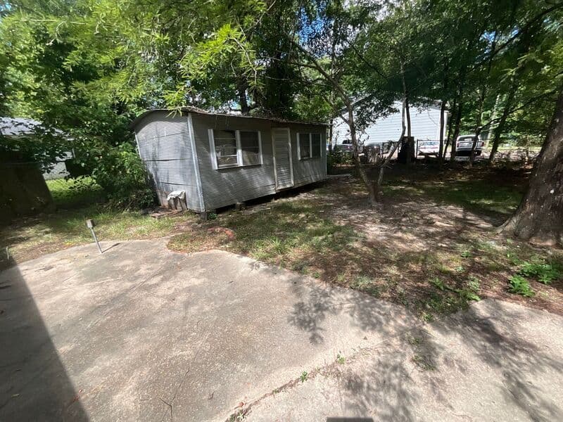 Jackson House: 3612 Sykes Park Drive