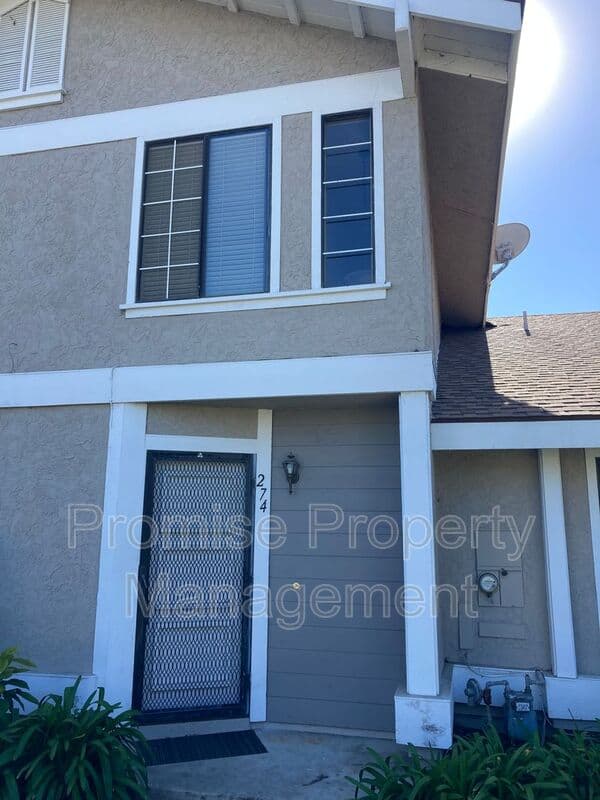 Oceanside House: 274 Riverview Way