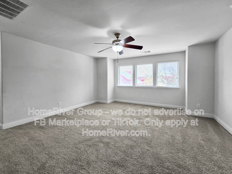 Keller House: 3000 Crestwater Rdg
