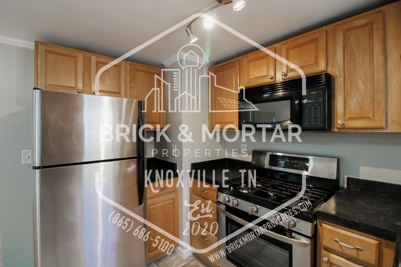 Maryville Condo: 116 South Maple Street