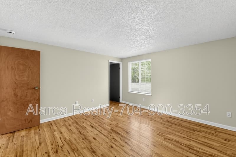 Charlotte House: 2535 Nickelridge Ct