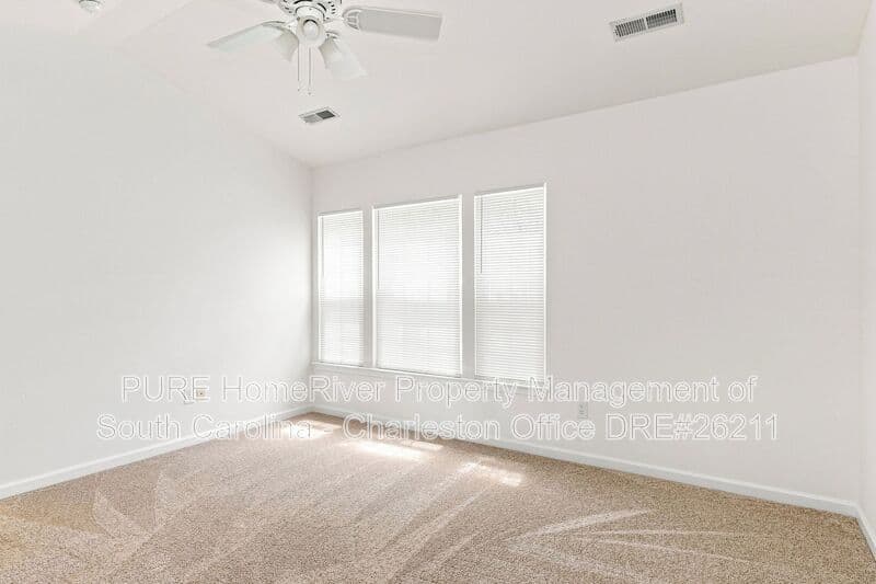 Goose Creek House: 240 Jackson St