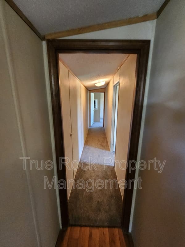 Ada House: 16201 County Road 1525