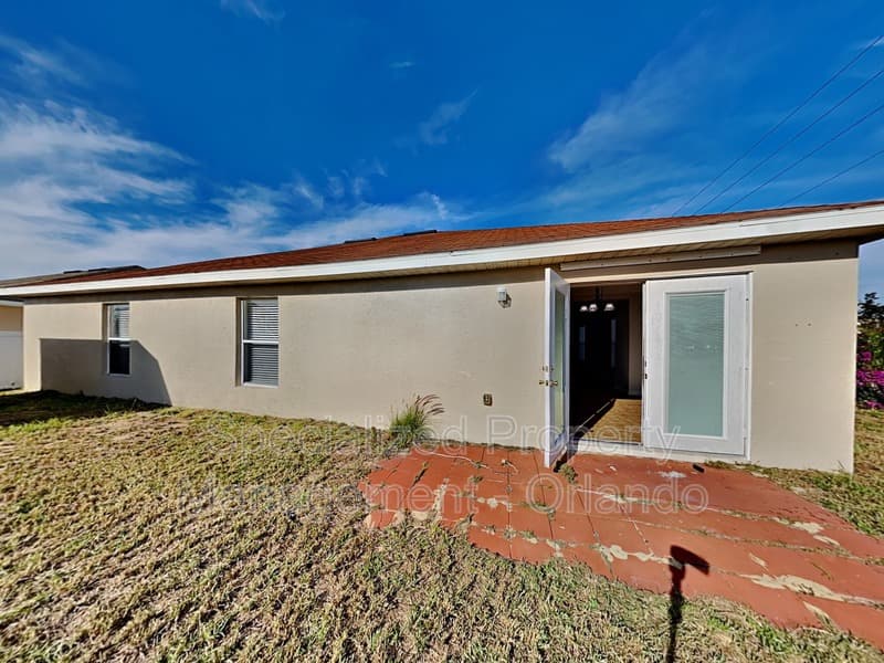 Poinciana House: 1388 N Platte Ct