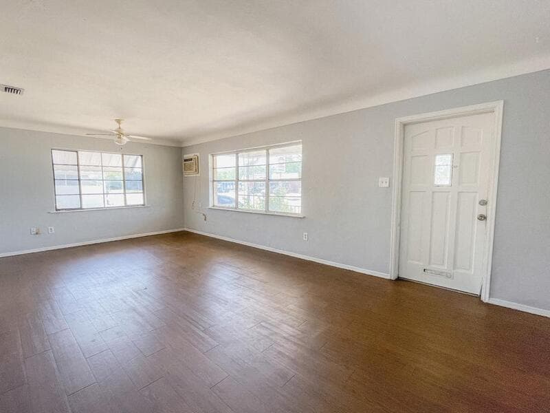 Saint Petersburg Condo: 5742 9th Avenue North - 1/2