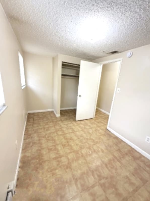 Tampa Condo: 2911 East 33rd Avenue - B