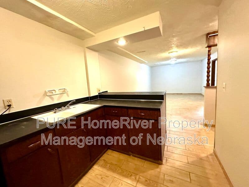 Omaha House: 12143 Ohern St
