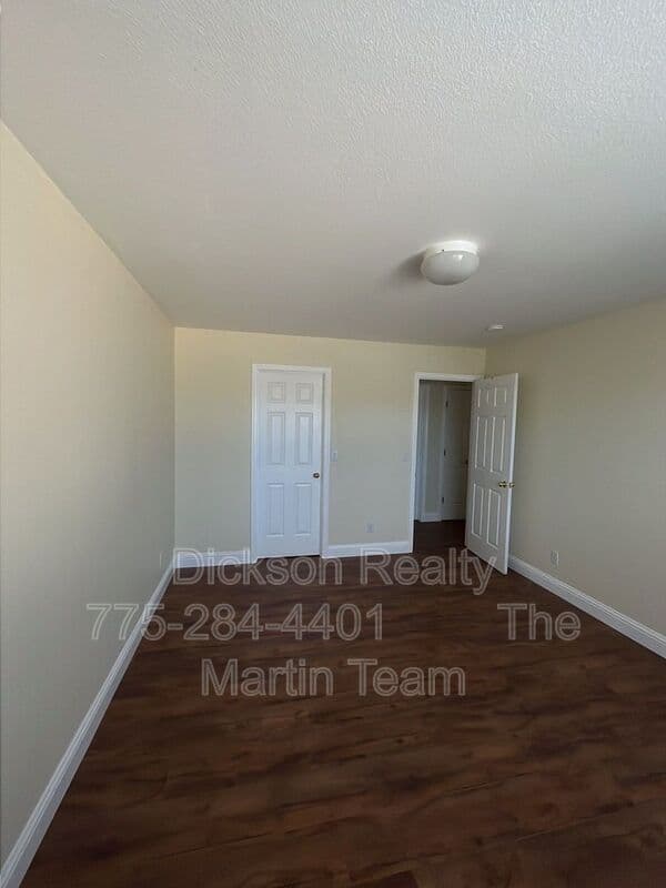 Sparks House: 970 Mercedes Drive