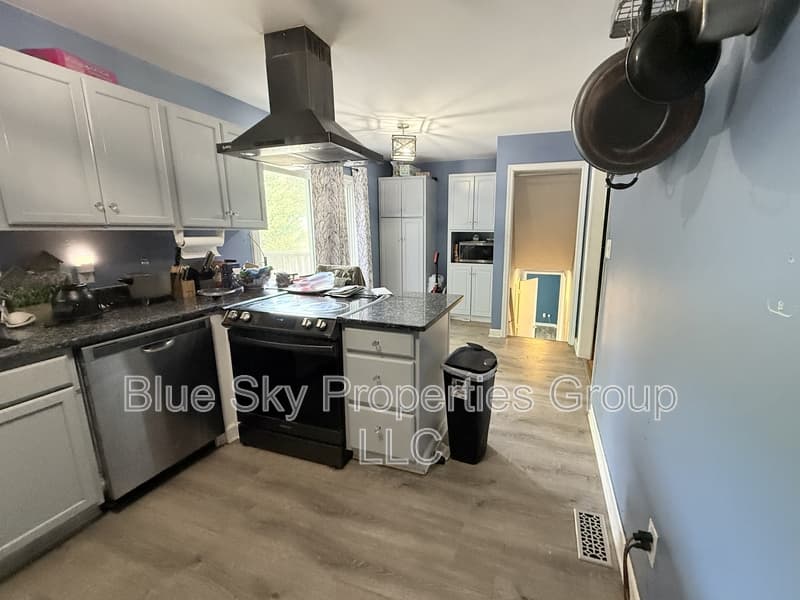 Raleigh House: 7010 Sorrell Lane - 3