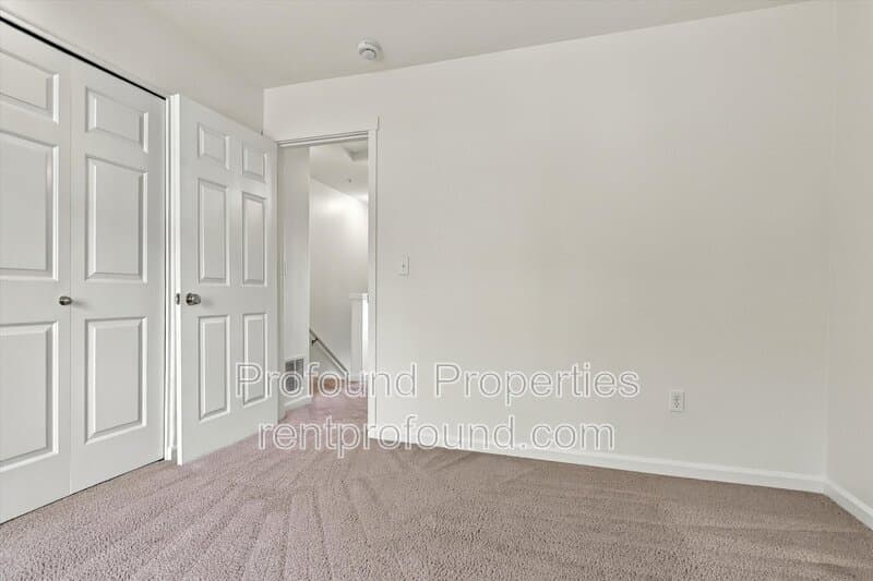 Beaverton Condo: 8630 SW 147th Terrace - 103