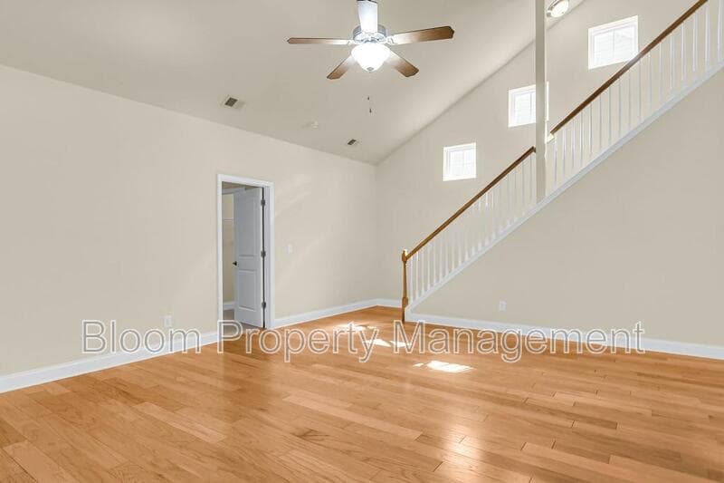 Mount Pleasant House: 2649 Lohr Dr