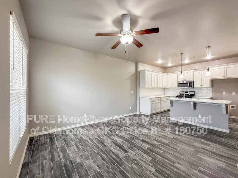 Edmond House: 428 Belmont Cir