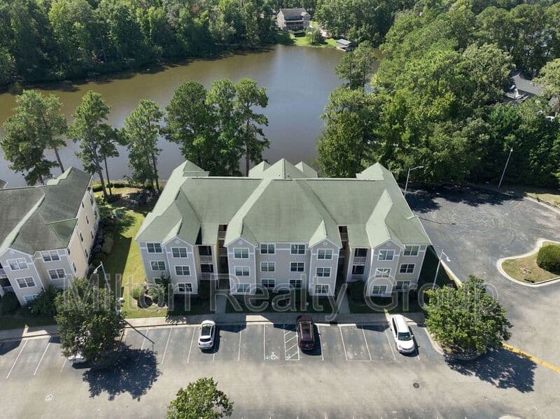 Fayetteville Condo: 3310 Harbour Pointe Place