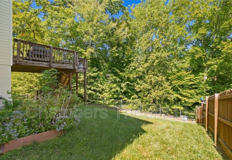 Woodbridge House: 3324 Eagle Ridge Dr