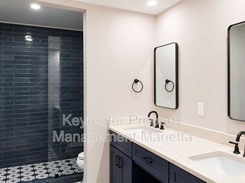 Decatur House: 510 Ponce De Leon Avenue