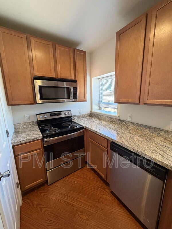 University City House: 7300 Dartmouth Avenue 2E