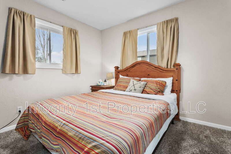 Shawnee House: 11221 West 59th Terrace