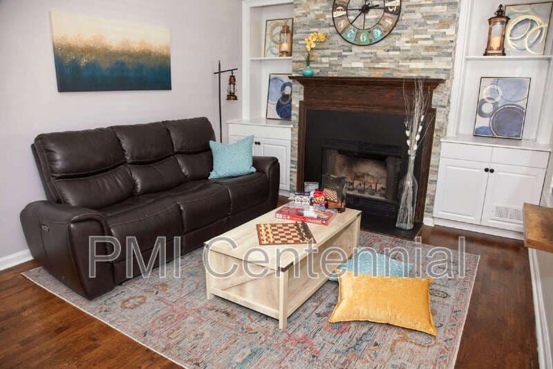Johns Creek House: 220 Preston Oaks Dr