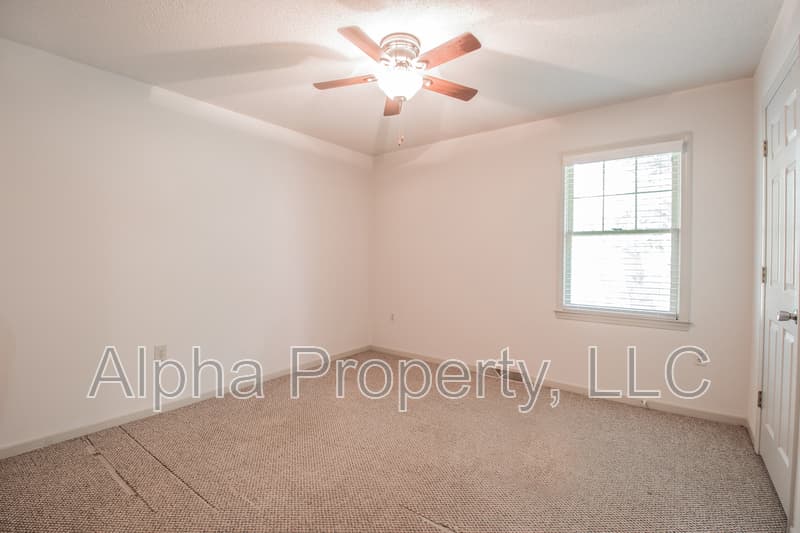 Greer House: 102 Ticonderoga Drive