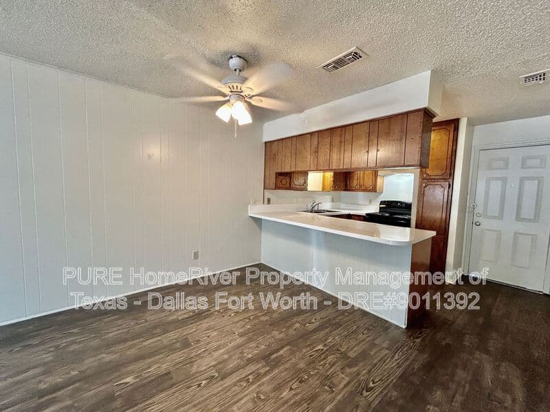 Arlington Condo: 409 Cousins Lane A