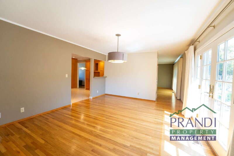 San Rafael House: 164 Madison Ave