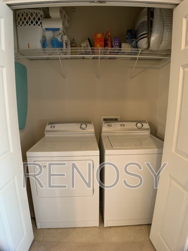 West Des Moines House: 6255 Beechtree Dr