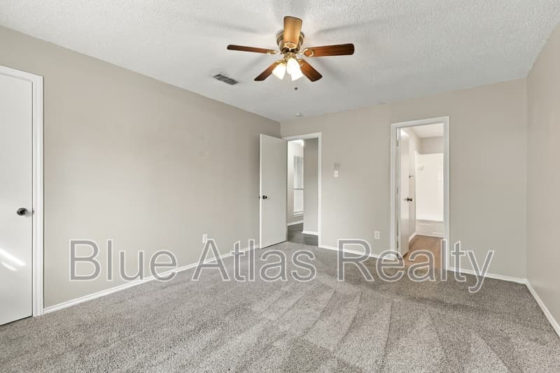 Fort Worth House: 3423 Meadowmoor Street