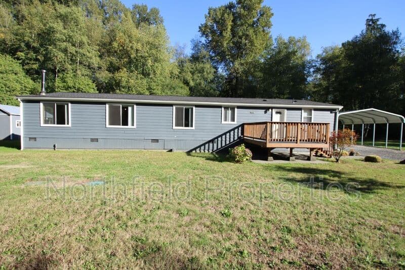 Tulalip House: 12105 26th Ave NE