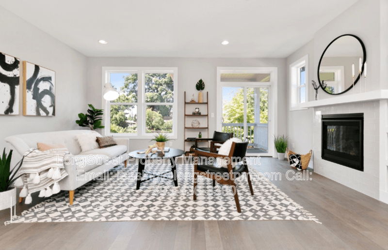 Portland House: 7675 N Westanna Ave